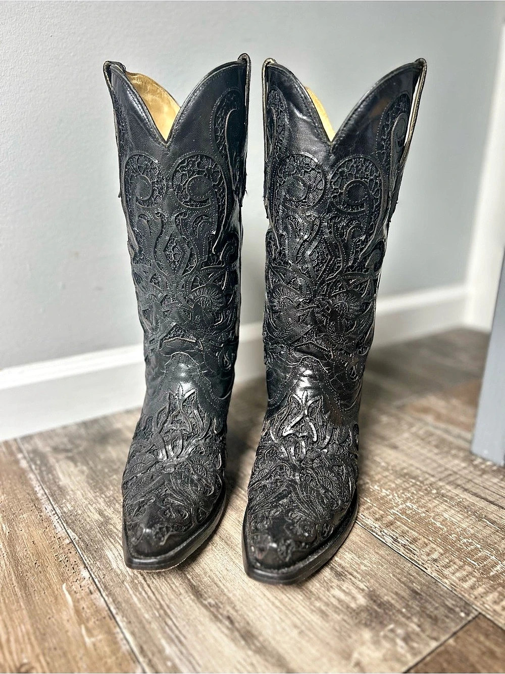 Corral Black Lace Inlay Cowboy/Western Boot - Size 6